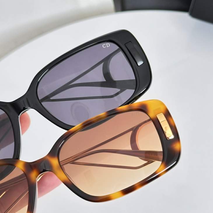 Picture of Dior Sunglasses _SKUfw79399172fw